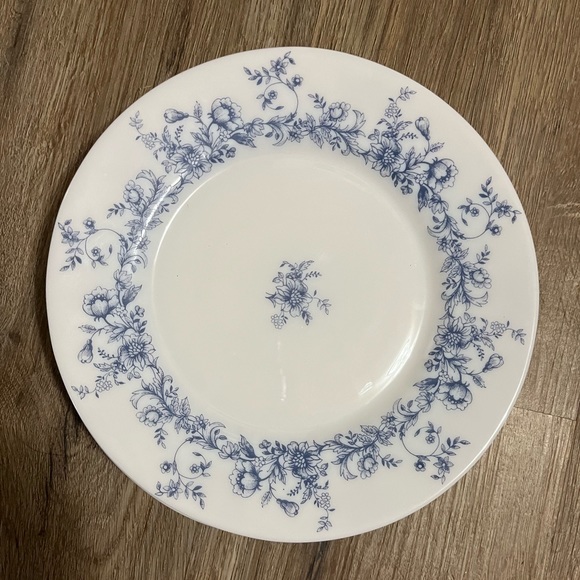 1 Vintage Arcopal Glenwood Salad Plate.  French glass dinn… - Picture 1 of 3